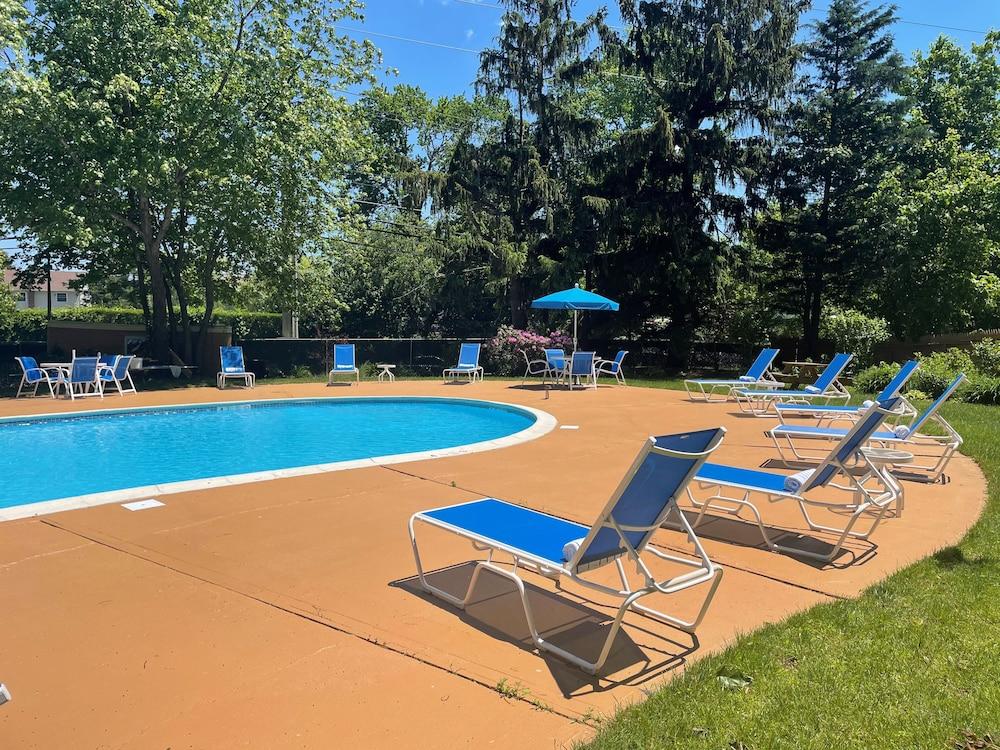 Surestay Plus By Best Western Woodbury Inn Extérieur photo