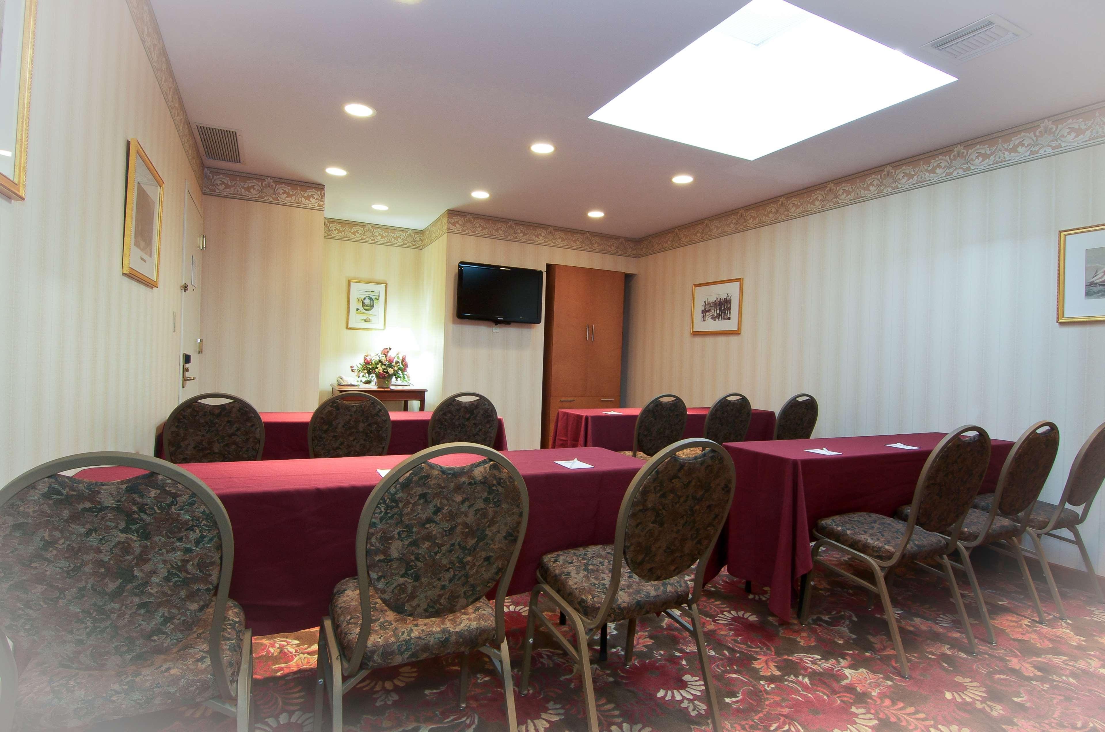 Surestay Plus By Best Western Woodbury Inn Extérieur photo