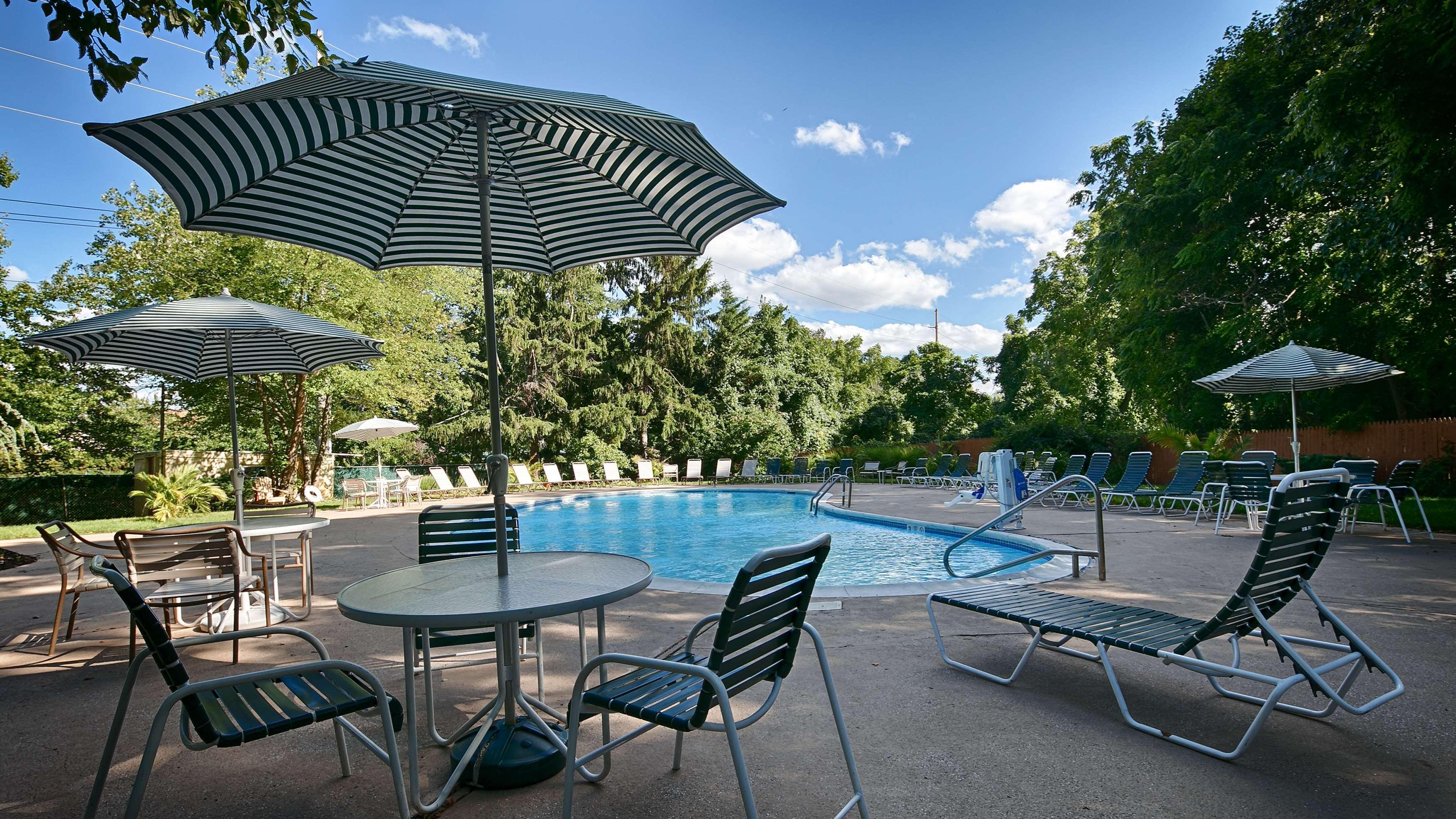 Surestay Plus By Best Western Woodbury Inn Extérieur photo