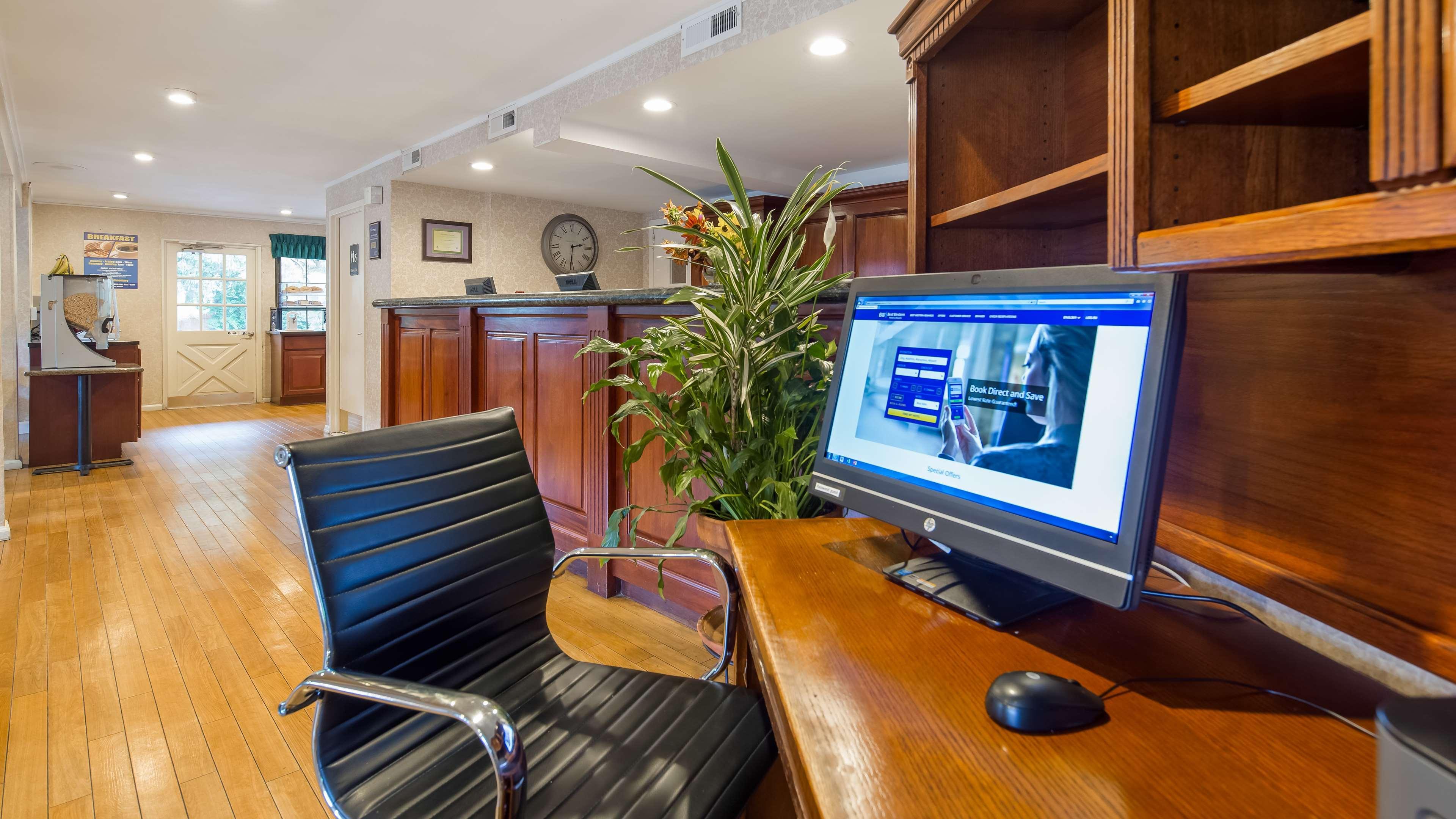 Surestay Plus By Best Western Woodbury Inn Extérieur photo