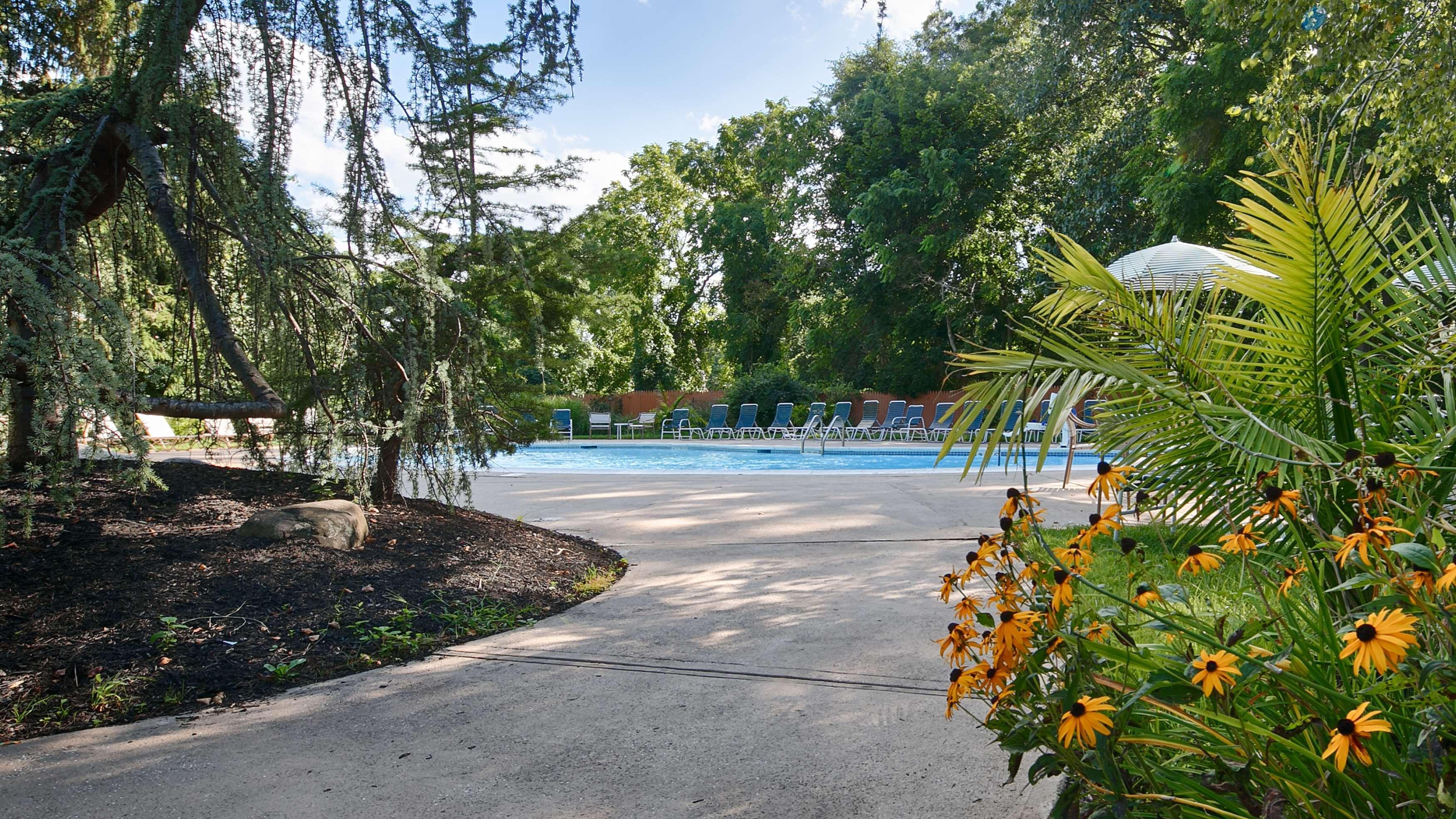 Surestay Plus By Best Western Woodbury Inn Extérieur photo