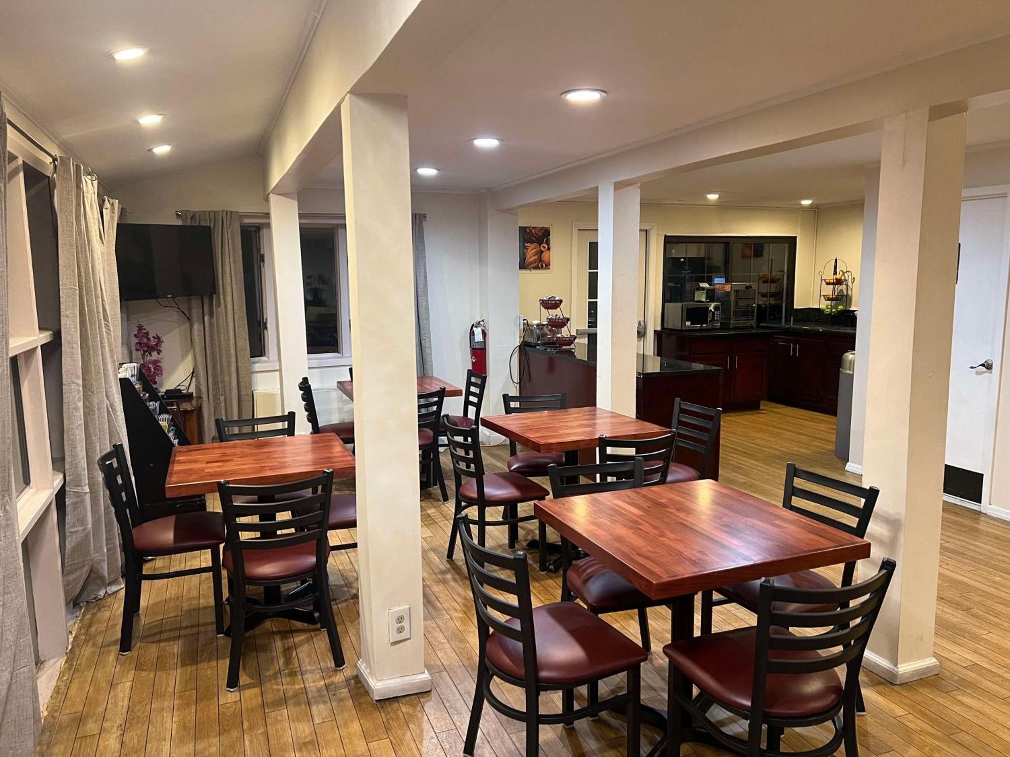 Surestay Plus By Best Western Woodbury Inn Extérieur photo