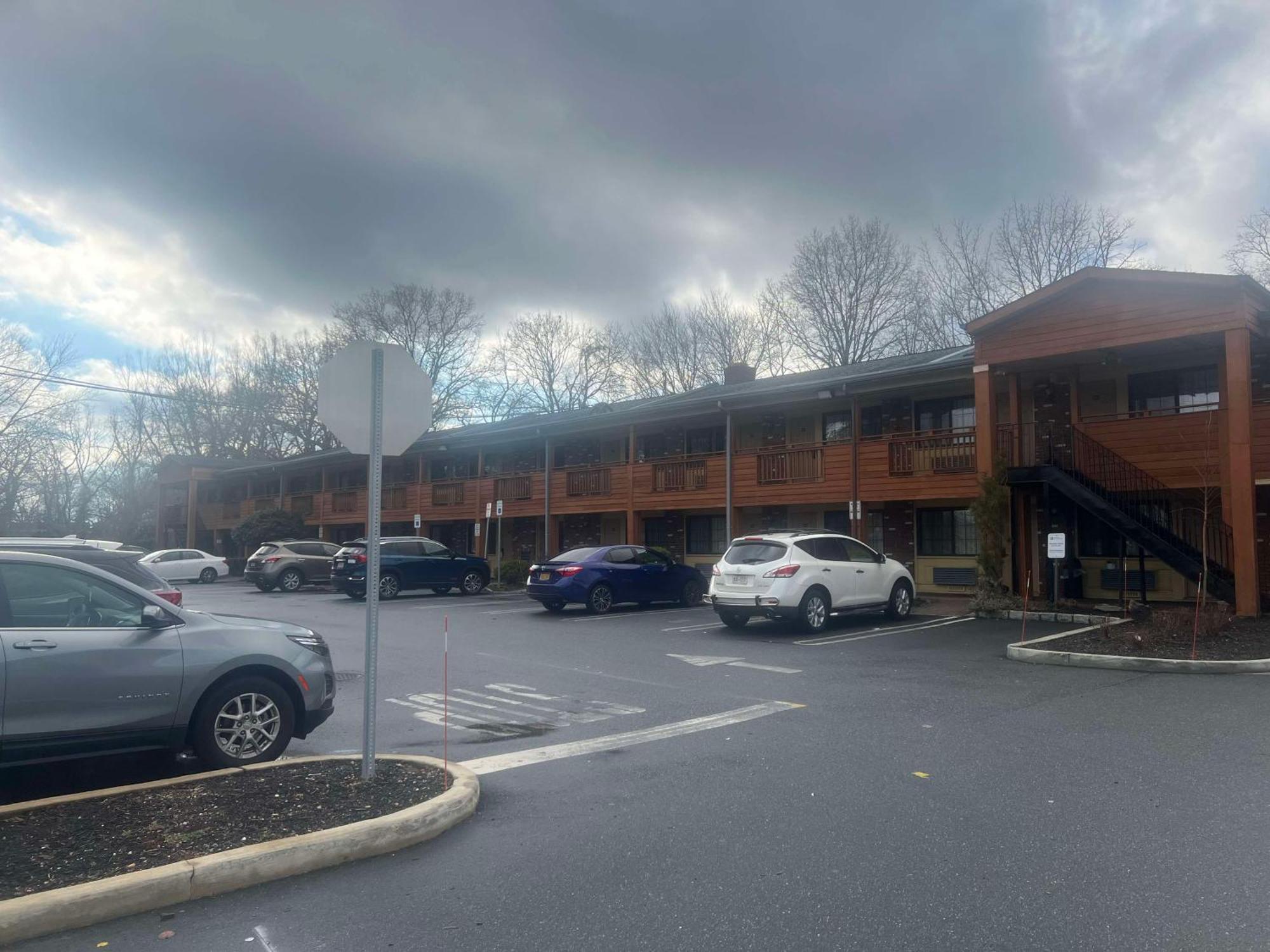 Surestay Plus By Best Western Woodbury Inn Extérieur photo