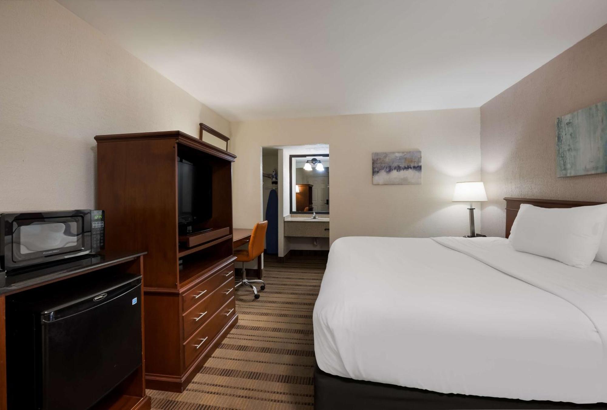 Surestay Plus By Best Western Woodbury Inn Extérieur photo