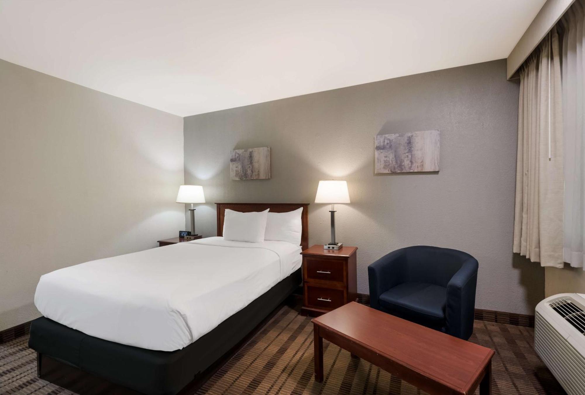 Surestay Plus By Best Western Woodbury Inn Extérieur photo