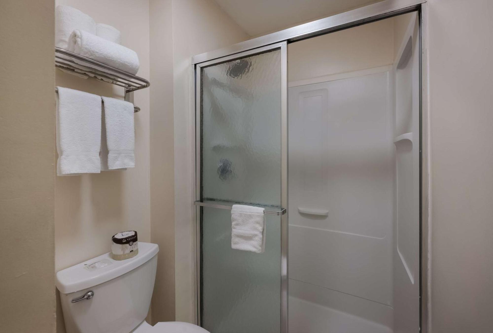 Surestay Plus By Best Western Woodbury Inn Extérieur photo