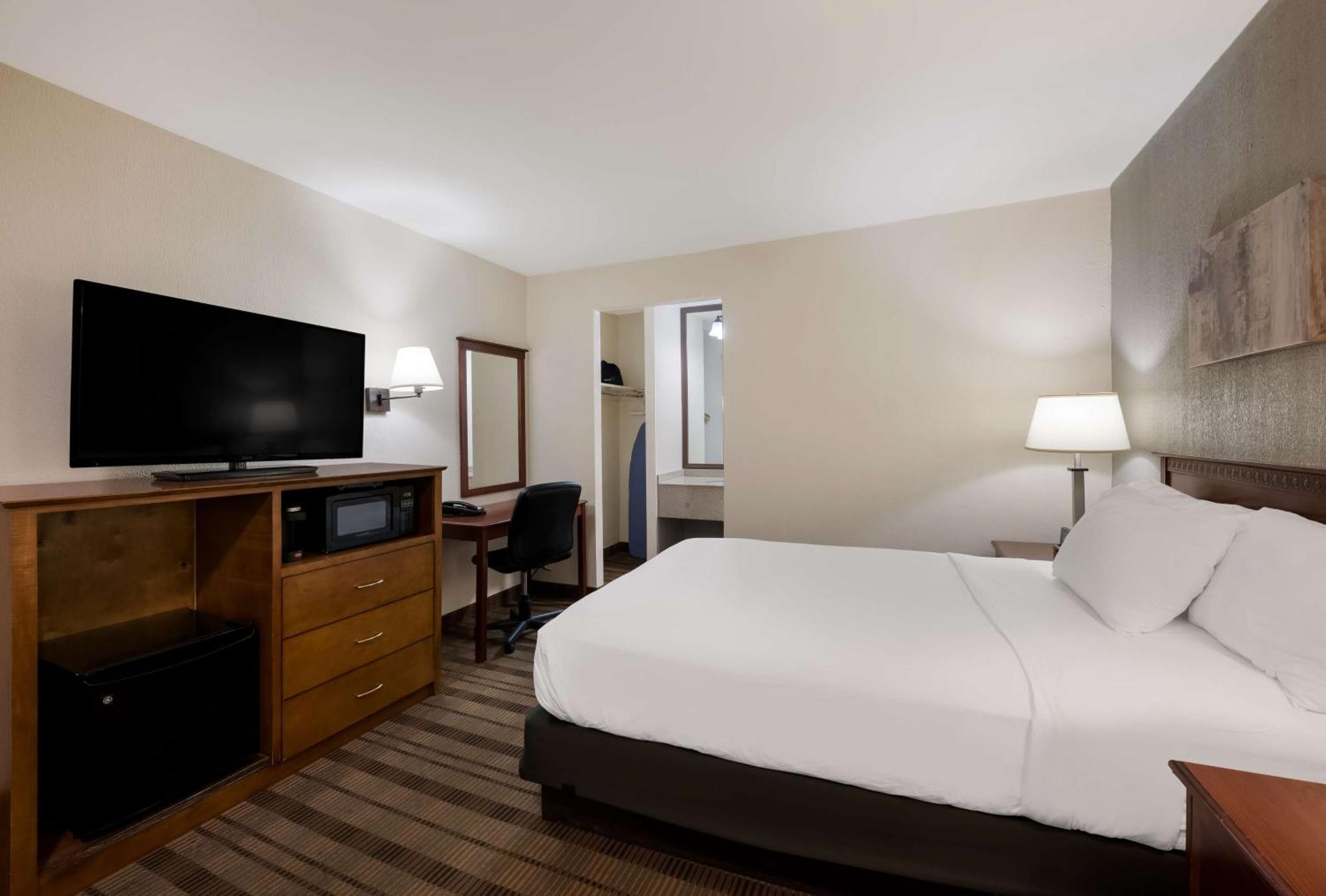 Surestay Plus By Best Western Woodbury Inn Extérieur photo